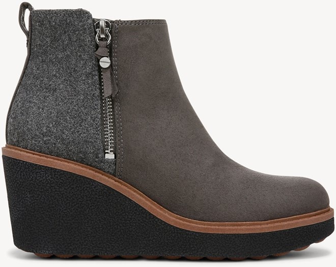 Dr scholl's dakota wedge bootie hotsell