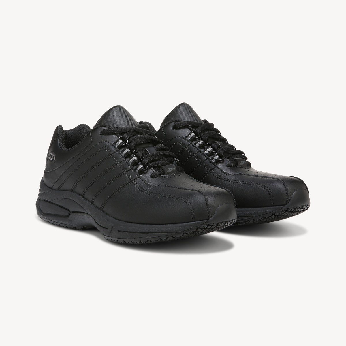 comfortable black slip resistant shoes